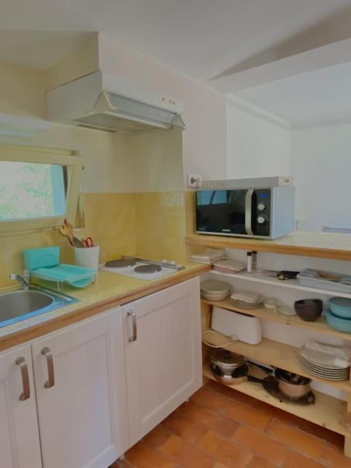 Maisonnette A La Campagne. Ideal Teletravail Appartement Éguilles
